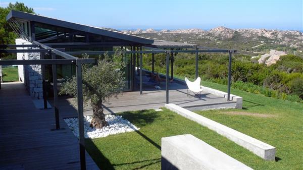 Image Grande terrasse avec structure de pergola Jean-Yves Arrivetz
